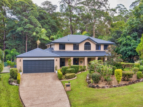 17 Lords Avenue Mount Nathan, QLD 4211